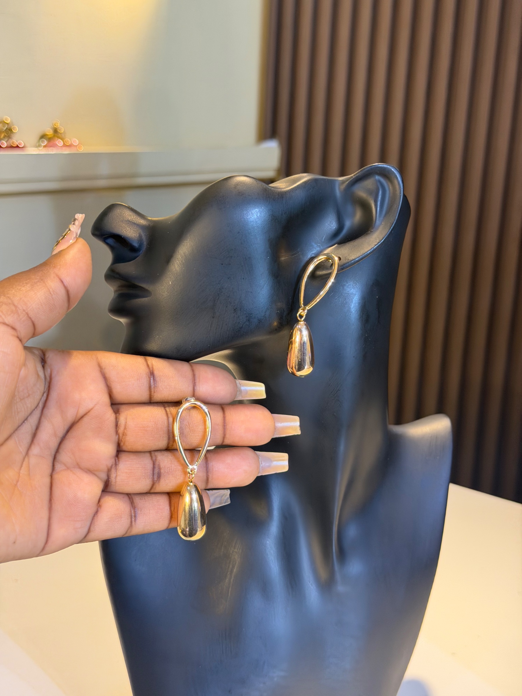 Milan earrings  by JANASH